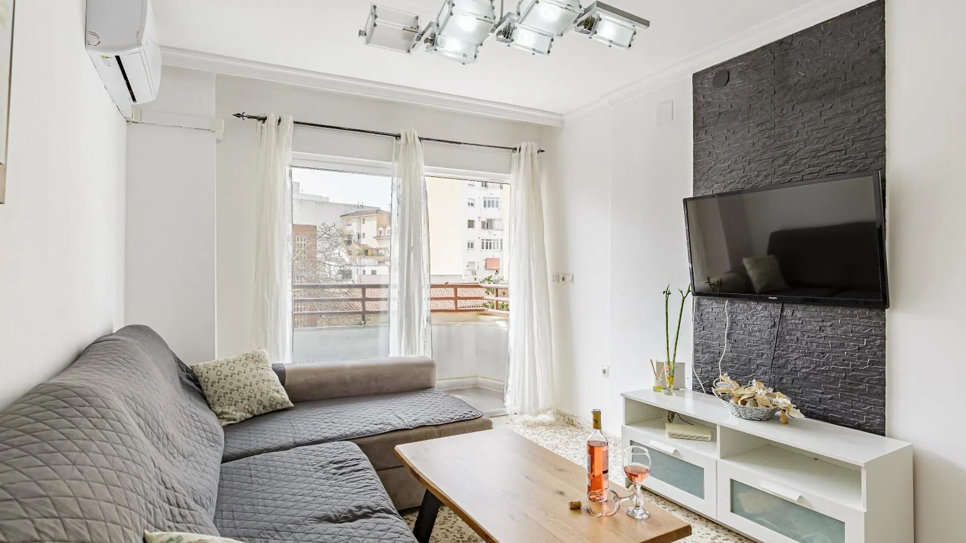 Piso Amplio Cerca Del Centro De Malaga Capital Apartamento