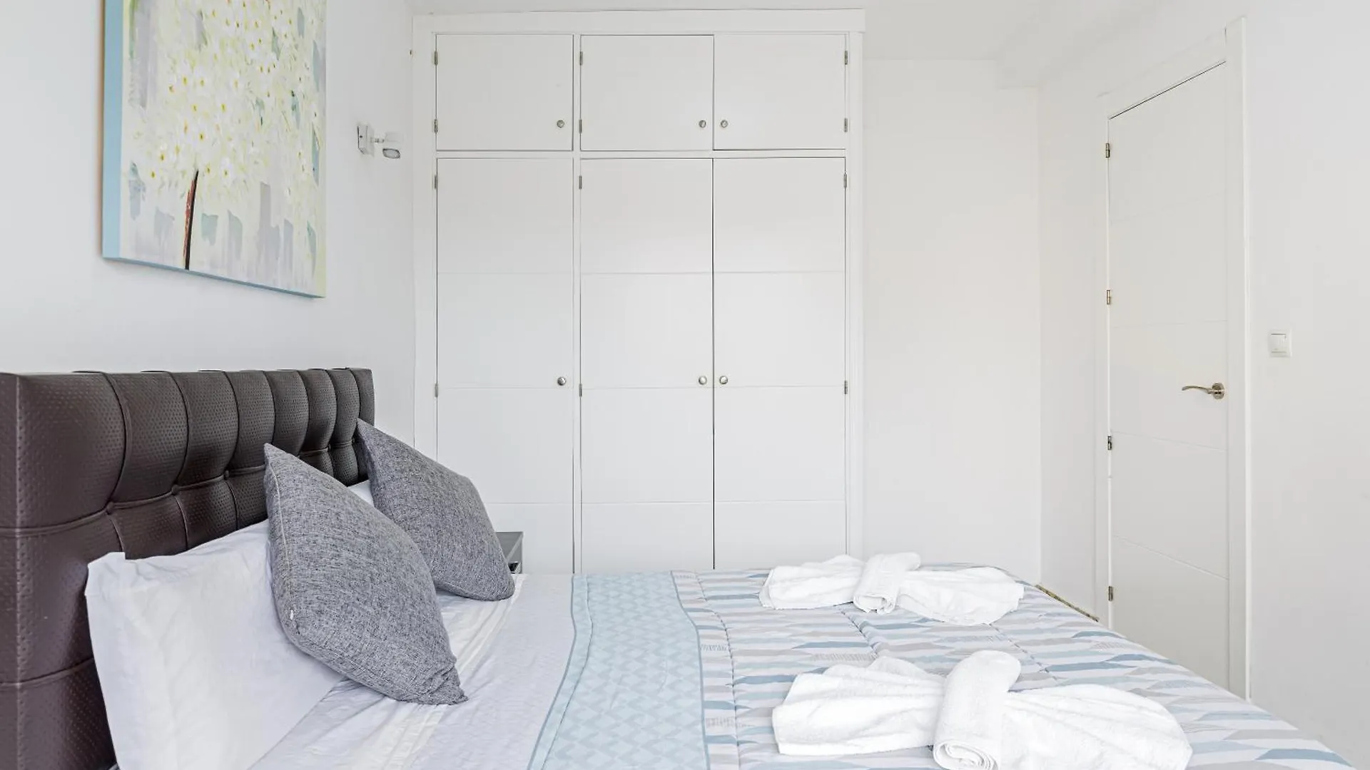 Piso Amplio Cerca Del Centro De Malaga Capital Apartamento