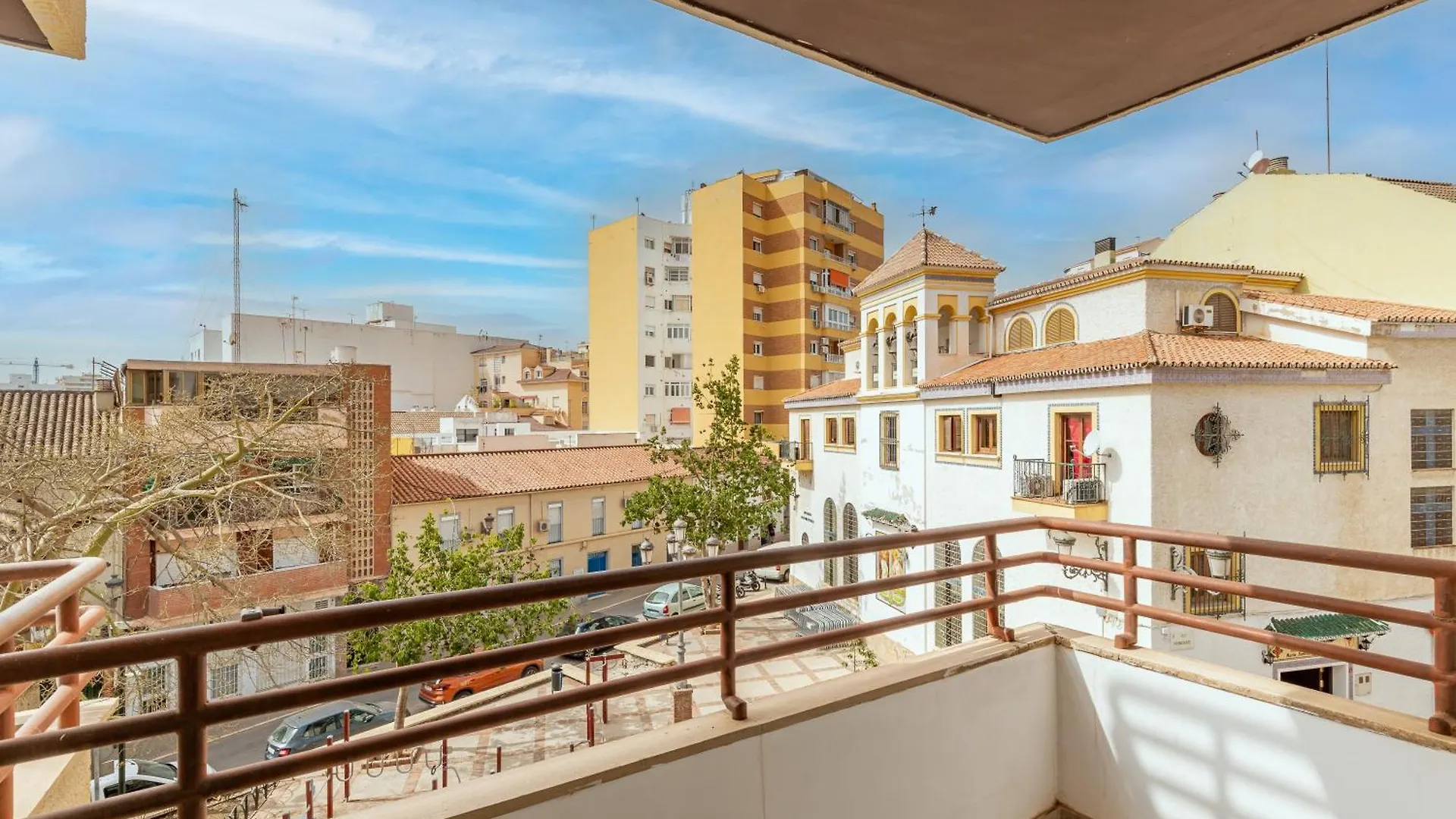 Piso Amplio Cerca Del Centro De Malaga Capital Apartamento