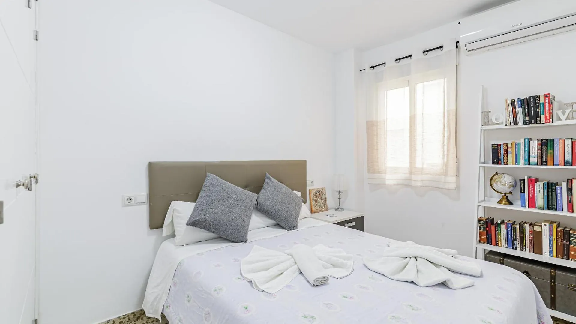 Apartamento Piso Amplio Cerca Del Centro De Malaga Capital